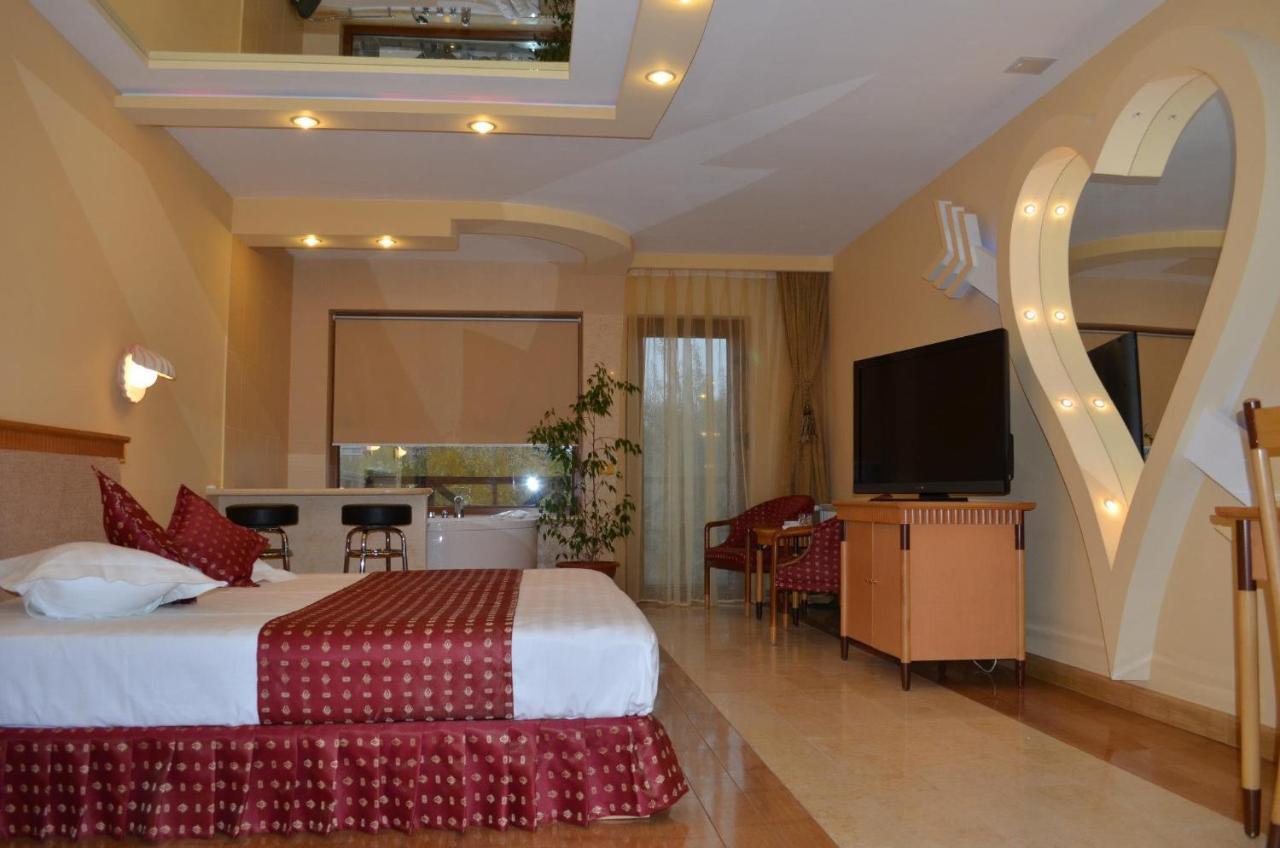 Hotel La Scoica Land Неводарі Екстер'єр фото