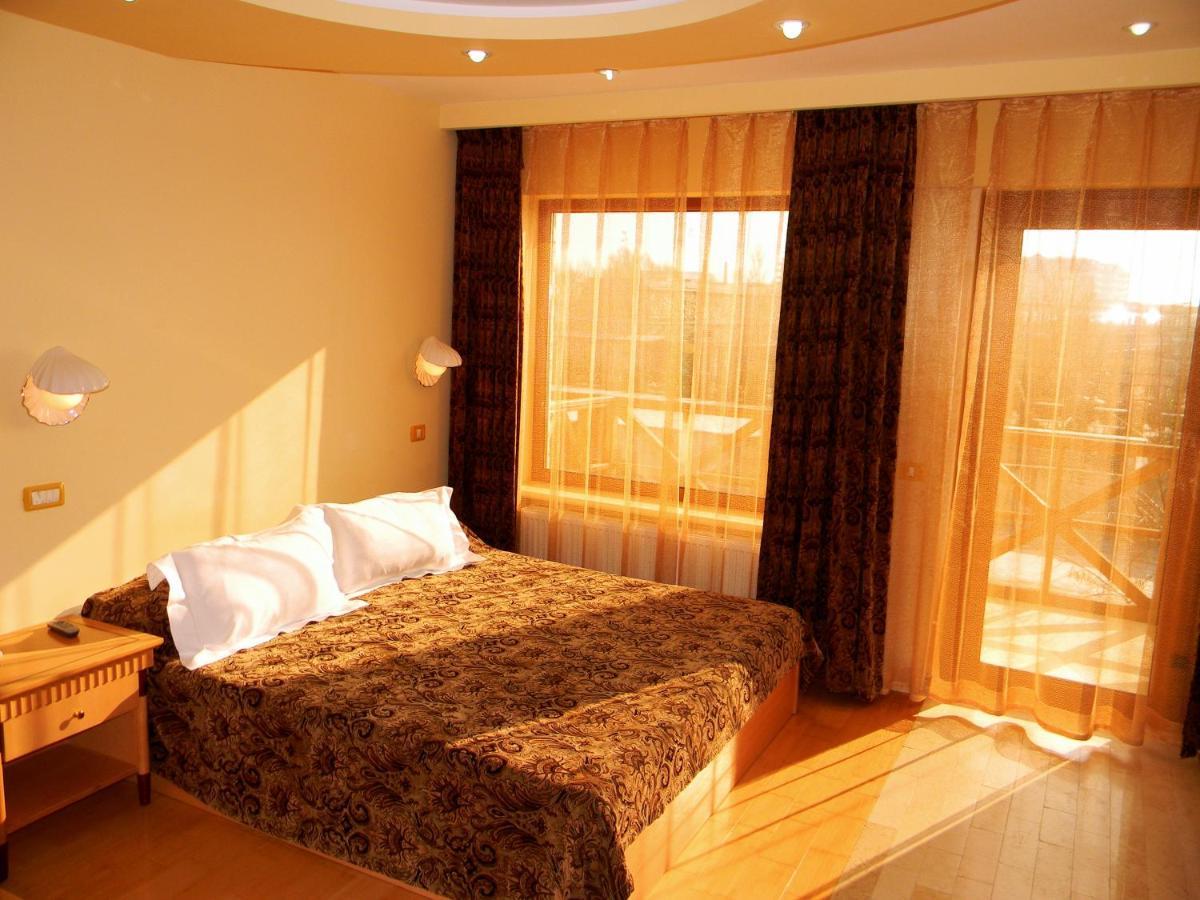 Hotel La Scoica Land Неводарі Екстер'єр фото