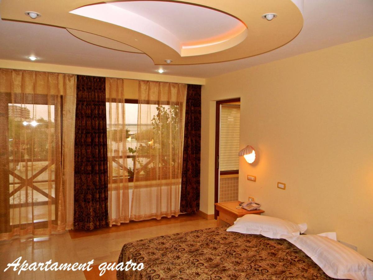 Hotel La Scoica Land Неводарі Екстер'єр фото